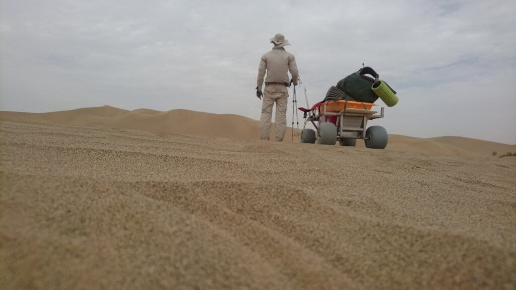 Rob and cart in desert of death